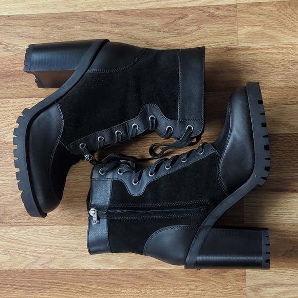 Coach boots - Picture 3 of 9